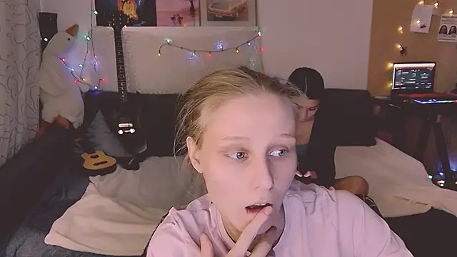 KatiKate online show from February 25, 11:15 pm