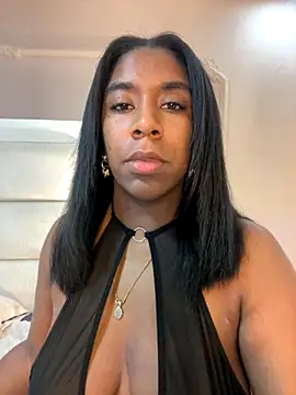 KloheCurvy online show from December 4, 11:53 am