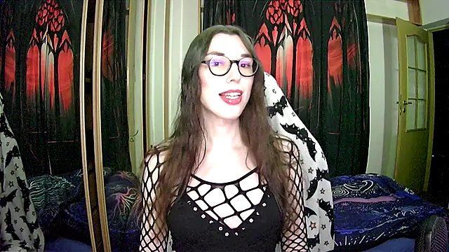 Snapshot of bluerose00 chatting on December 20, 6:24 pm bluerose00 online show from December 20, 6:24 pm