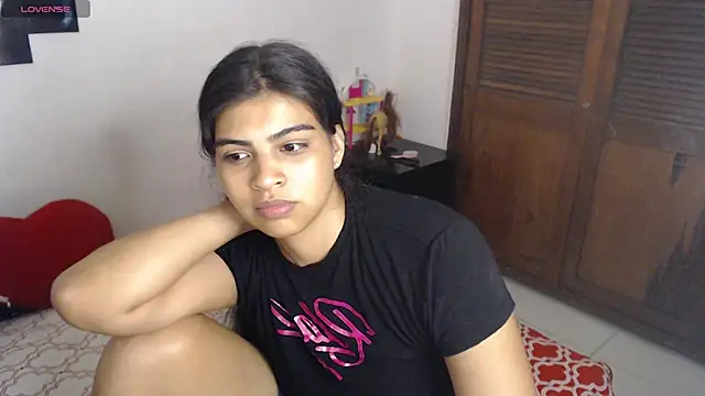 Pocahontas Princess  online show from April 22, 3:13 am