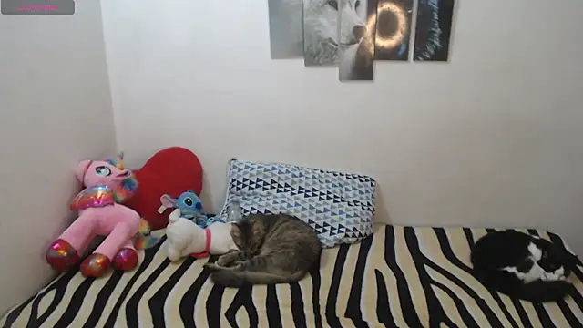 Pocahontas Princess  online show from November 12, 3:05 pm