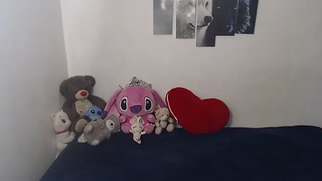 Pocahontas Princess  online show from March 19, 6:08 pm