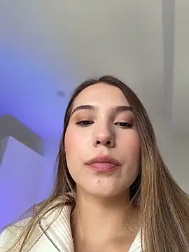 SophieRaily  online show from November 10, 6:02 pm