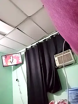 Snapshot of Marilin_Jessie chatting on November 14, 12:47 am Marilin Jessie online show from November 14, 12:47 am