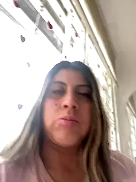Snapshot of girl_anni chatting on October 17, 4:20 pm girl anni online show from October 17, 4:20 pm