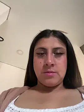 Snapshot of girl_anni chatting on February 25, 5:08 pm girl anni online show from February 25, 5:08 pm