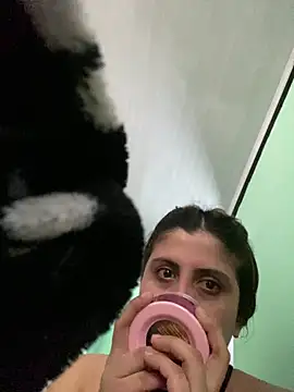 Snapshot of girl_anni chatting on October 12, 5:03 pm girl anni online show from October 12, 5:03 pm