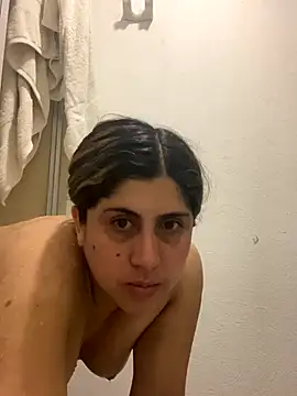 Snapshot of girl_anni chatting on September 9, 10:57 am girl anni online show from September 9, 10:57 am