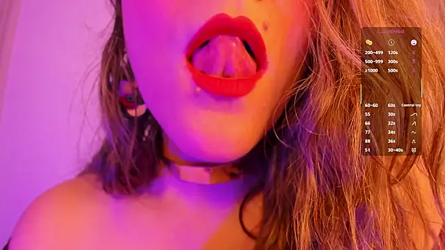 GinnaGrace online show from December 4, 1:54 pm