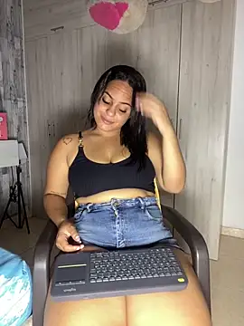 Violetrousse online show from April 10, 7:43 pm