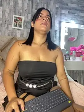 Violetrousse online show from May 19, 6:48 pm