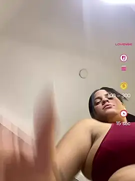 Snapshot of Violetrousse chatting on July 10, 2:50 pm Violetrousse online show from July 10, 2:50 pm