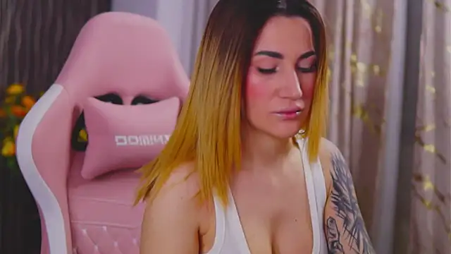 KimSkyex online show from February 22, 11:35 pm