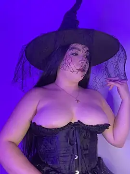 Blancanievess online show from November 1, 2:18 am