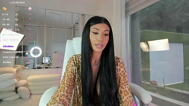 missdiamond  online show from November 7, 8:08 am