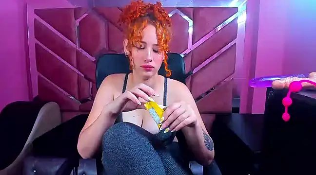 Nami Curls online show from February 25, 1:21 pm