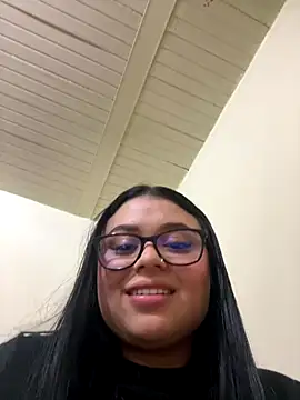 Snapshot of alissonfernandez_ chatting on September 9, 1:49 am alissonfernandez online show from September 9, 1:49 am