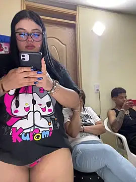 alissonfernandez  online show from March 29, 1:40 am