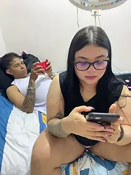 alissonfernandez  online show from July 19, 2:09 am