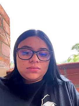 Snapshot of alissonfernandez_ chatting on October 19, 3:59 pm alissonfernandez online show from October 19, 3:59 pm