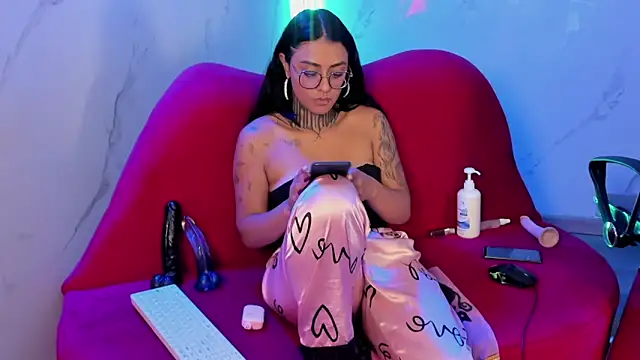 Lovely celeste online show from June 13, 2:20 am