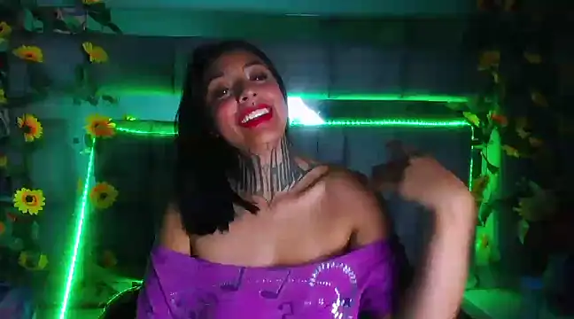 Snapshot of Lovely_celeste chatting on February 15, 5:41 am Lovely celeste online show from February 15, 5:41 am