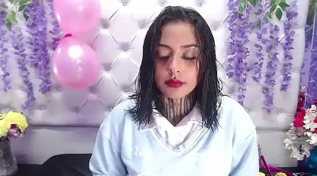 Snapshot of Lovely_celeste chatting on January 25, 4:13 am Lovely celeste online show from January 25, 4:13 am
