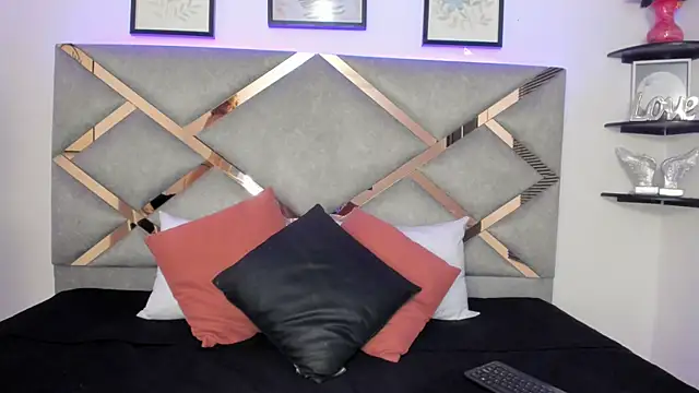 Snapshot of marian_pinzon chatting on March 12, 2:52 am marian pinzon online show from March 12, 2:52 am