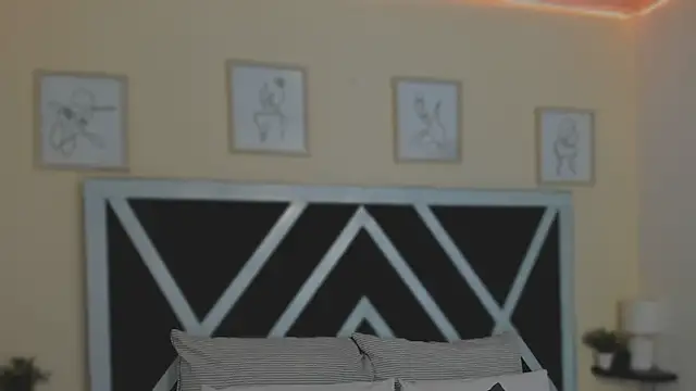 marian pinzon online show from December 19, 7:05 pm