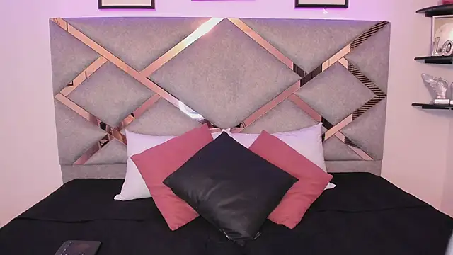 Snapshot of marian_pinzon chatting on February 19, 3:06 am marian pinzon online show from February 19, 3:06 am