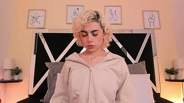 Snapshot of marian_pinzon chatting on September 19, 2:37 am marian pinzon online show from September 19, 2:37 am