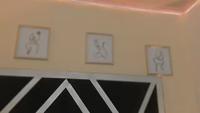 Snapshot of marian_pinzon chatting on December 16, 2:38 am marian pinzon online show from December 16, 2:38 am