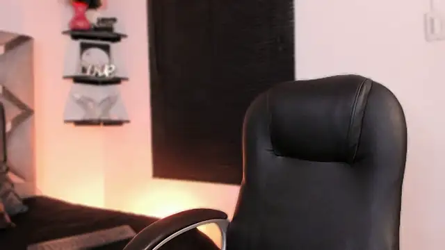 marian pinzon online show from February 7, 7:11 pm