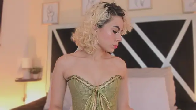 Snapshot of marian_pinzon chatting on November 15, 2:48 am marian pinzon online show from November 15, 2:48 am