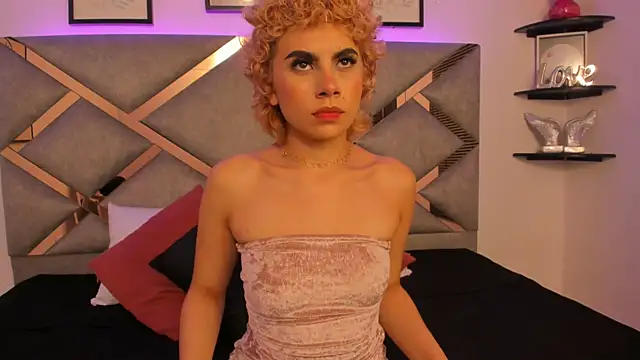 Snapshot of marian_pinzon chatting on February 26, 2:41 am marian pinzon online show from February 26, 2:41 am