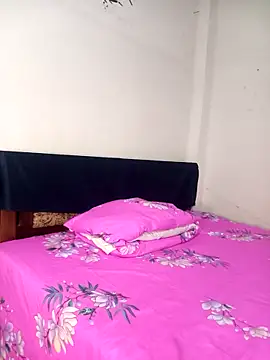 Snapshot of Aashixxx12 chatting on March 4, 12:29 am Aashixxx12 online show from March 4, 12:29 am