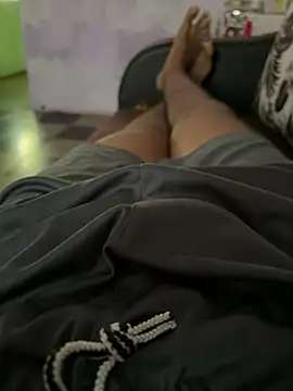 Snapshot of Desiboy___21 chatting on February 14, 7:07 am Desiboy 21 online show from February 14, 7:07 am