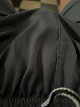 Snapshot of Desiboy___21 chatting on December 8, 11:14 am Desiboy 21 online show from December 8, 11:14 am