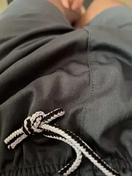 Snapshot of Desiboy___21 chatting on December 8, 6:54 am Desiboy 21 online show from December 8, 6:54 am