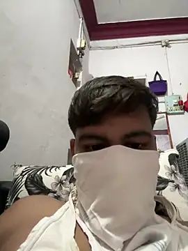 Snapshot of Desiboy___21 chatting on November 23, 4:50 pm Desiboy 21 online show from November 23, 4:50 pm