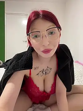 Snapshot of Alissa_kiss chatting on February 11, 6:01 pm Alissa kiss online show from February 11, 6:01 pm
