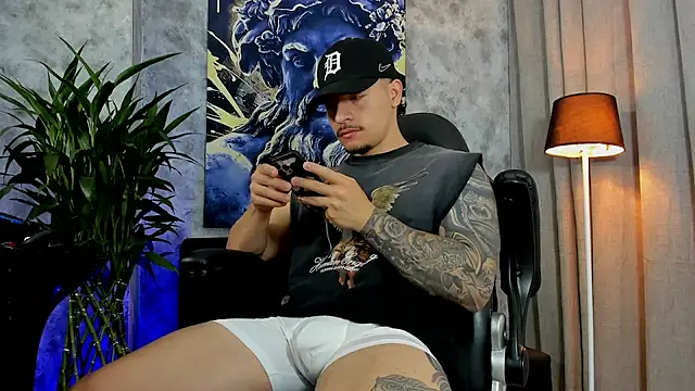 boyc022  online show from October 13, 12:51 pm