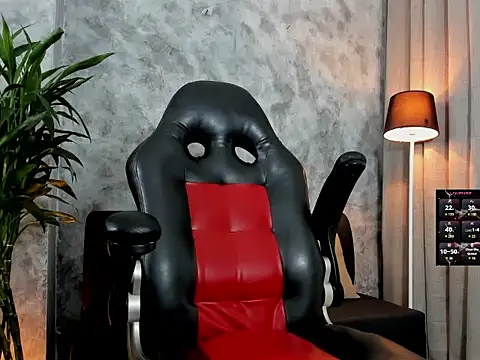 boyc022  online show from February 24, 10:43 pm