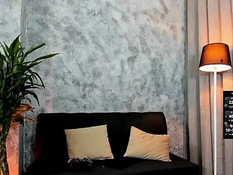 boyc022  online show from February 14, 5:02 pm