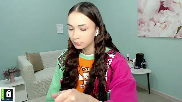 AmyJonas online show from October 22, 4:23 am