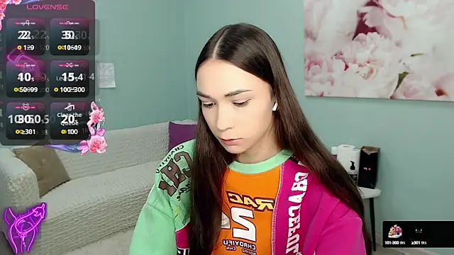 Snapshot of AmyJonas chatting on October 13, 3:52 am AmyJonas online show from October 13, 3:52 am
