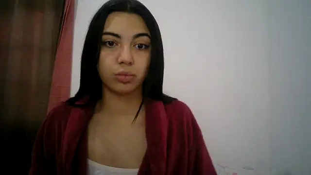 isabella048 online show from September 10, 7:13 pm