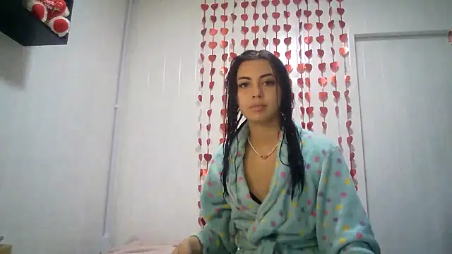 isabella048 online show from September 23, 11:56 pm