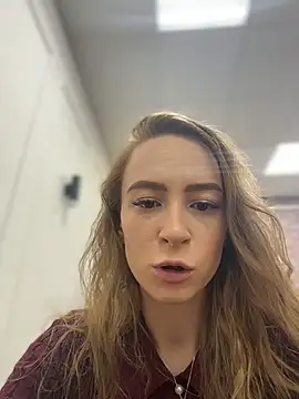 Snapshot of _AngelMoon_ chatting on November 24, 4:01 am AngelMoon online show from November 24, 4:01 am