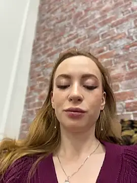 Snapshot of _AngelMoon_ chatting on November 27, 3:40 am AngelMoon online show from November 27, 3:40 am